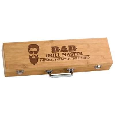 Custom engraved wood boxed grill sets from Engraver's Den